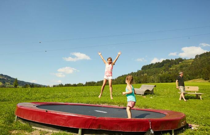 Bodentrampolin