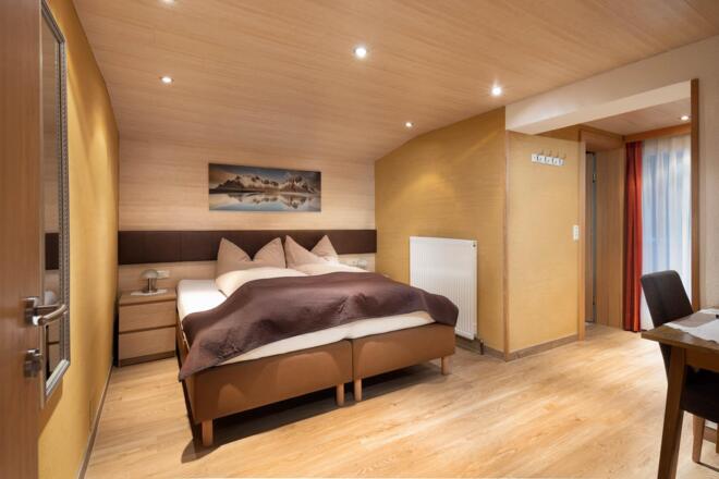 Doppelzimmer mit Balkon