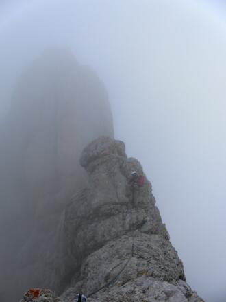 letzter Gratturm vor der Steilstufe