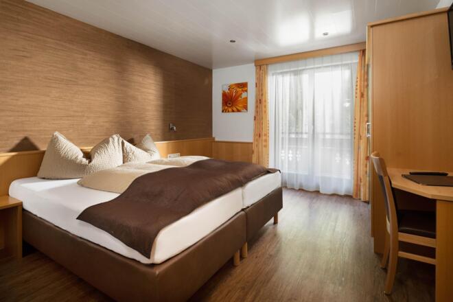 Doppelzimmer mit Balkon