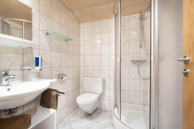 DU/WC
