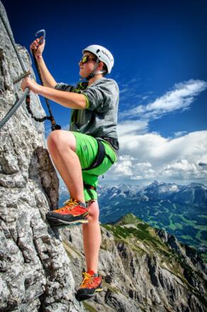Unterwegs am Austria-Sinabell Klettersteig. Schwierigkeitsgrad C-D