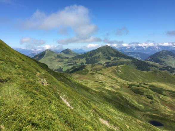 Blick Nord - Brechhornhaus und Kreuzjöchlsee