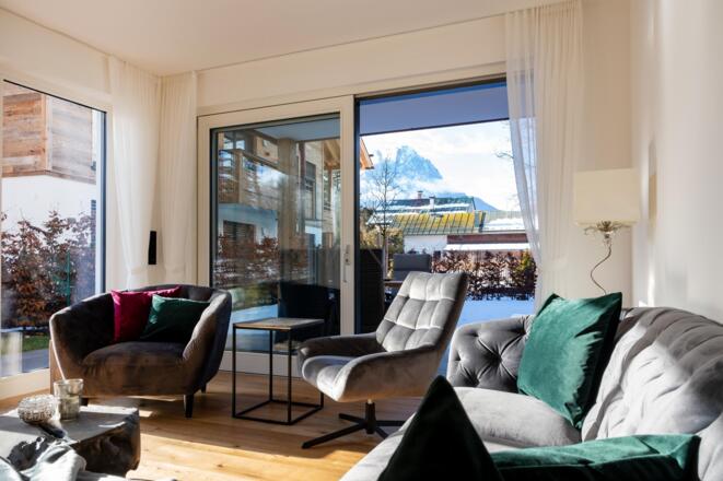 2_2022 02 05 Killinger_FeWo Alpina_Wohnzimmer 1693