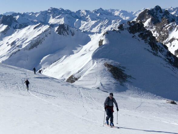 Der Aufstieg ist so kurz, dass man auch beim Gipfelspurt keine Müdigkeit verspürt.