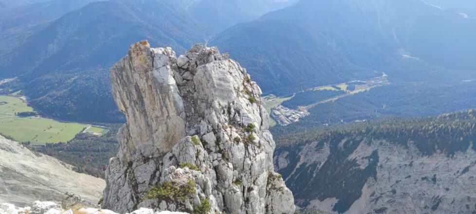 Das Joch aus Blick des Gipfels