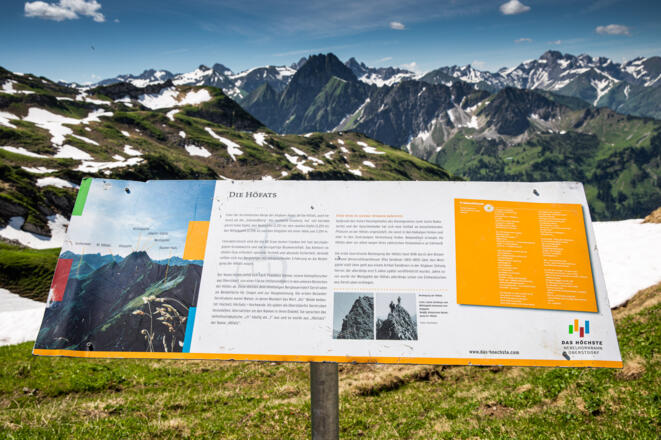Infotafel zur Höfats am Zeigersattel.