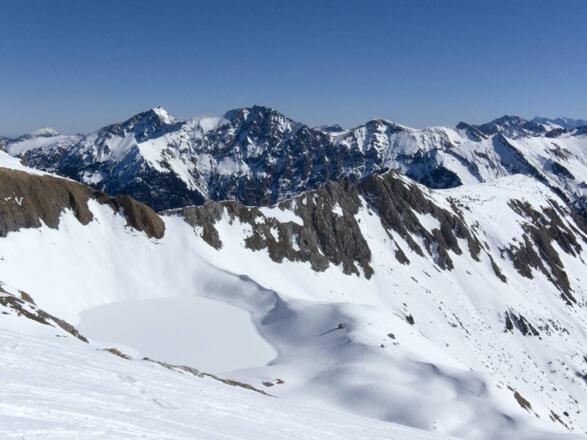 ... zeigt uns den Engeratsgundsee ...