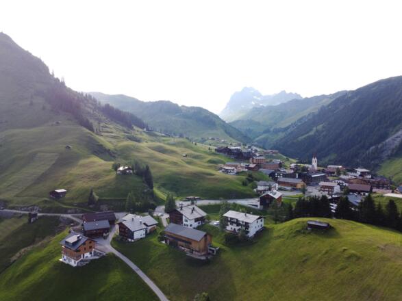 572A58C1-6E80-4D1B-9C7F-5C3FF5FA0EBC