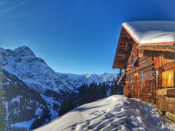 Lüchlealpe mit Widderstein