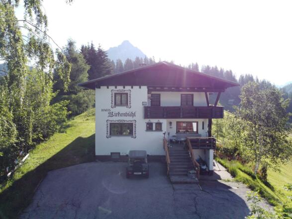 A0490E35-0D58-4C42-AAF8-89032F242008