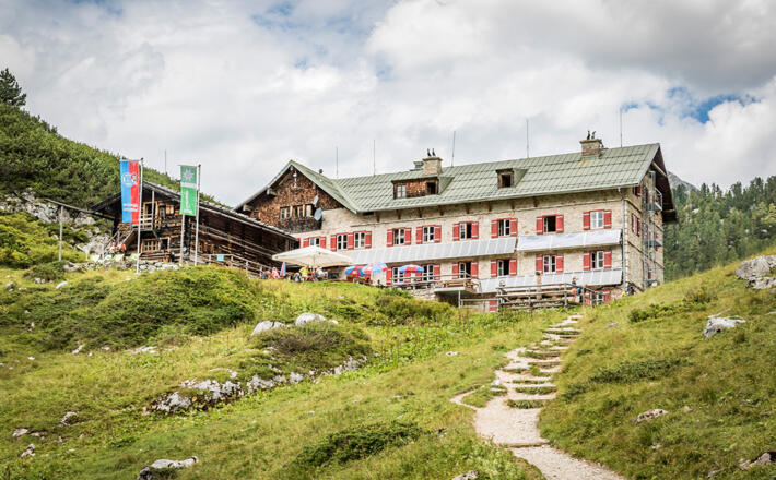 Ankunft am Kärlingerhaus