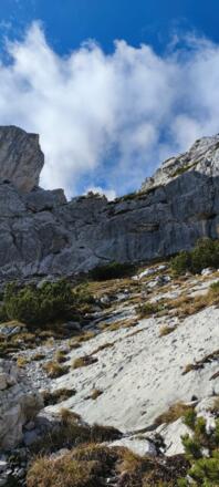 Die letzte Kletterei auf das Joch vor dem Gipfel der Mittleren Arnspitze
