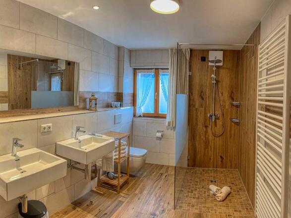 Dusche WC FEWO Enzian