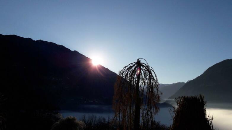 Herbst in den Bergen Sonnenaufgang