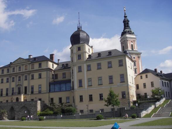 Greitz, Schloss und Kirche