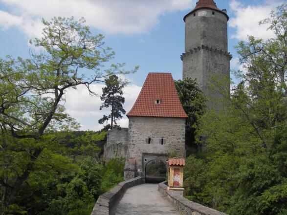Eingang Burg Zvikov