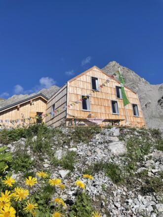 Totalp Hütte - lädt unterwegs zur Einkehr ein