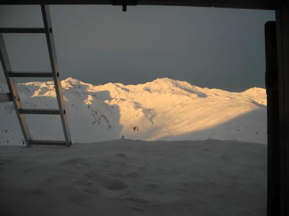 Blick aus dem Fenster (Rastkogelhütte): links Rastkogel, rechts Rosskopf