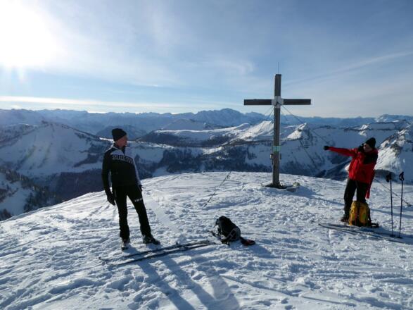 Am Gipfel des Hohen Zinken (1764 m).