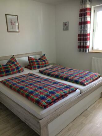 zweites SchlafzimmerIMG_2156