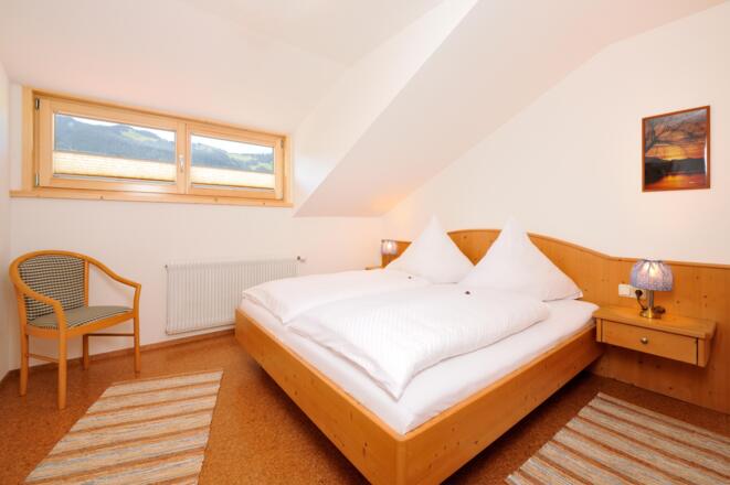 Trettach F**** (DTV) - 2 Schlafzimmer, Kinderbett