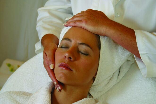 Verschiedene Kosmetikbehandlungen verfügbar