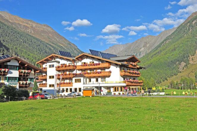 Hotel Tauferberg auf dem Sonnenbalkon Niederthai