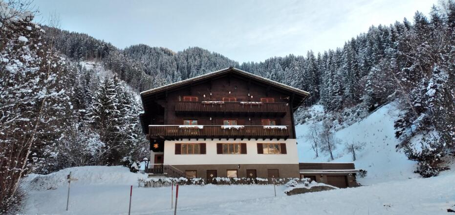 Haus im Winter 1
