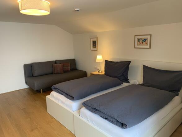 Schlafzimmer mit Couch