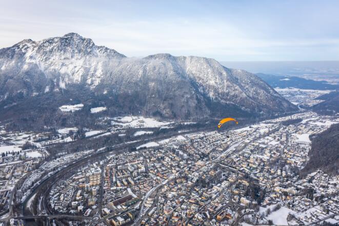 Gleitschirmflieger über Bad Reichenhall