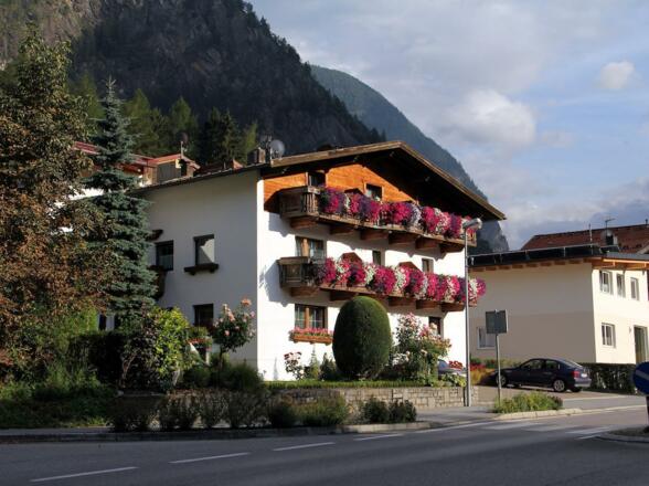 Gästehaus Schrott, Habichen, Oetz