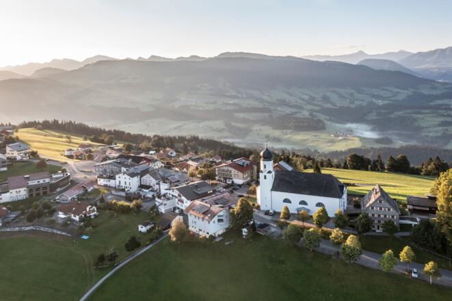 Blick auf Dorf Sulzberg