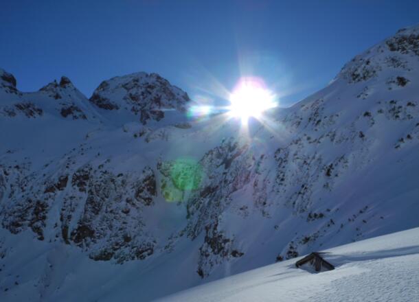Sonnenaufgang in eisiger Kälte