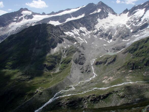 Blick zur Essener und Rostocker Hütte