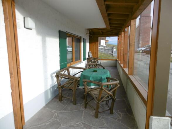 gemütlicher Wintergarten