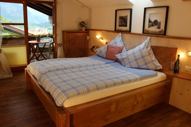 Schlafzimmer 1 Hirschberg