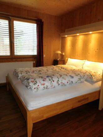 Schlafzimmer Doppelbett neu