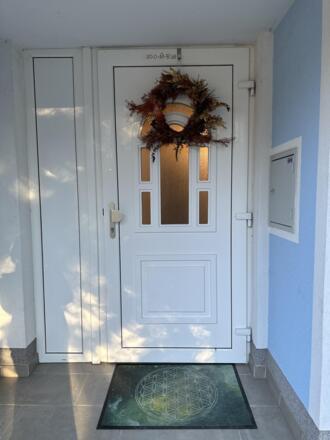 5E55C304-F86B-40BD-9F61-07145A5BEF38