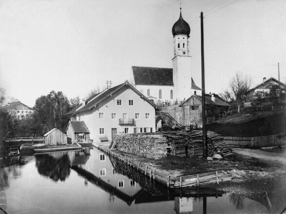Die Aumühle in Uffing um 1900