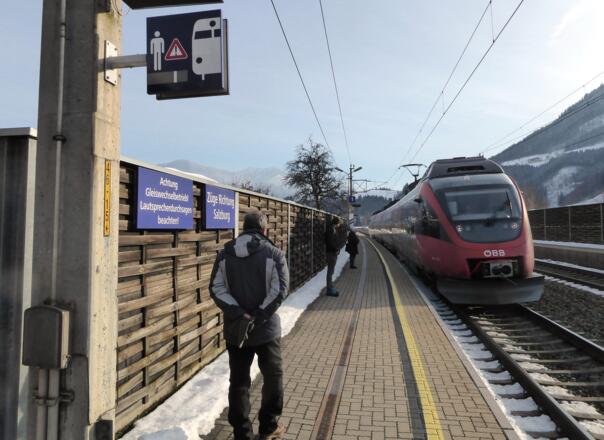 Die entspannte Heimfahrt passt ganz wunderbar zum Entschleunigungsort Werfenweng.