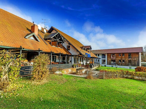 Außenansicht Hotel zum Forst
