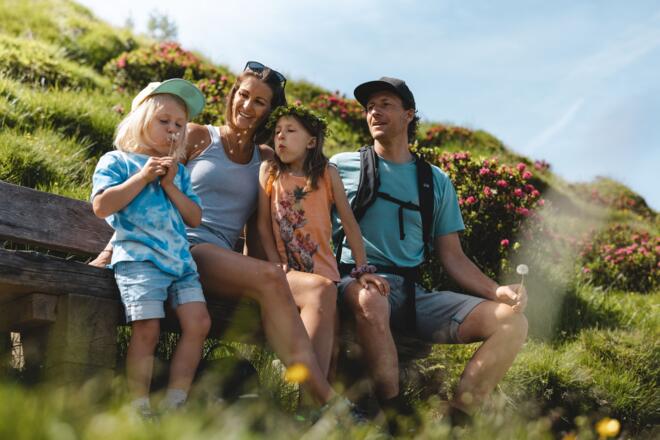 Rastbank am Panoramaweg Wiedersberger Horn Alpbach