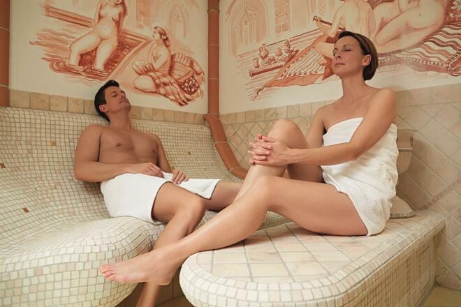 AK_121121_BW_SPA_068