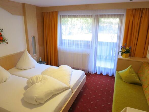 Doppelzimmer_Oetz_Ötztal_1