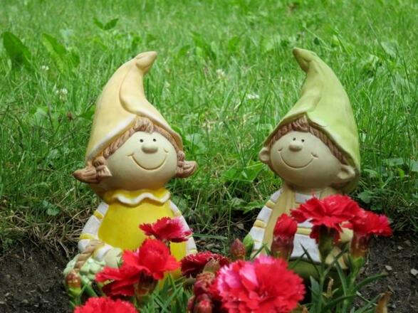 Oetz_Frühstückspension_Gartenanlage