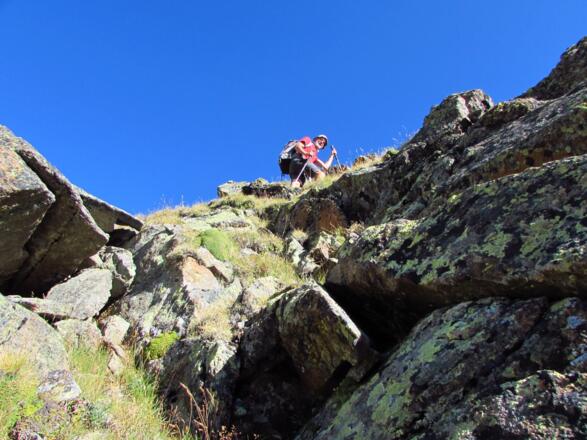 teils steiler Schrofenanstieg