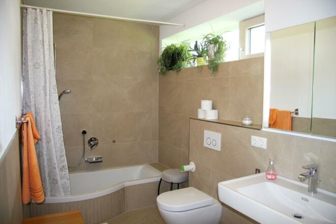 Dusche Badewanne Ferienwohnung Rotschopf Mils
