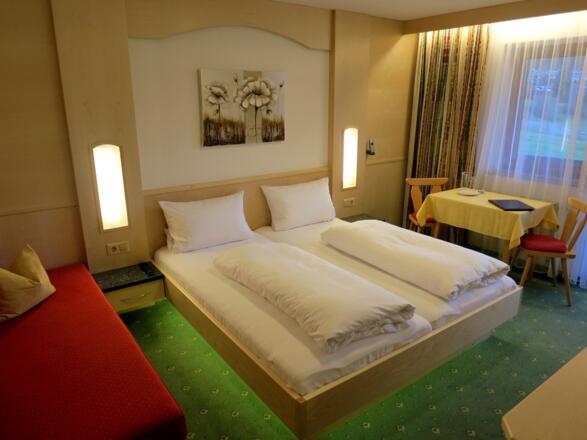 Doppelzimmer_Oetz_Ötztal_1