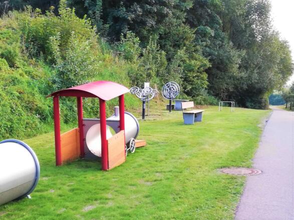 Verweilort für Jung und Alt am Bockerradweg bei Attenkirchen